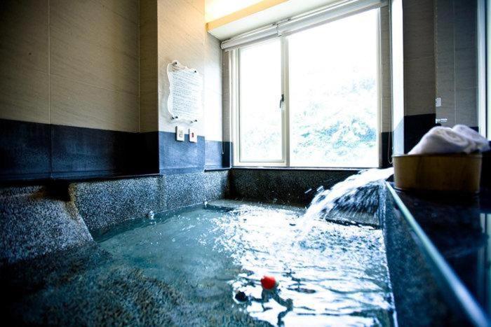 Hoya Hot Spring Inn Улай Экстерьер фото